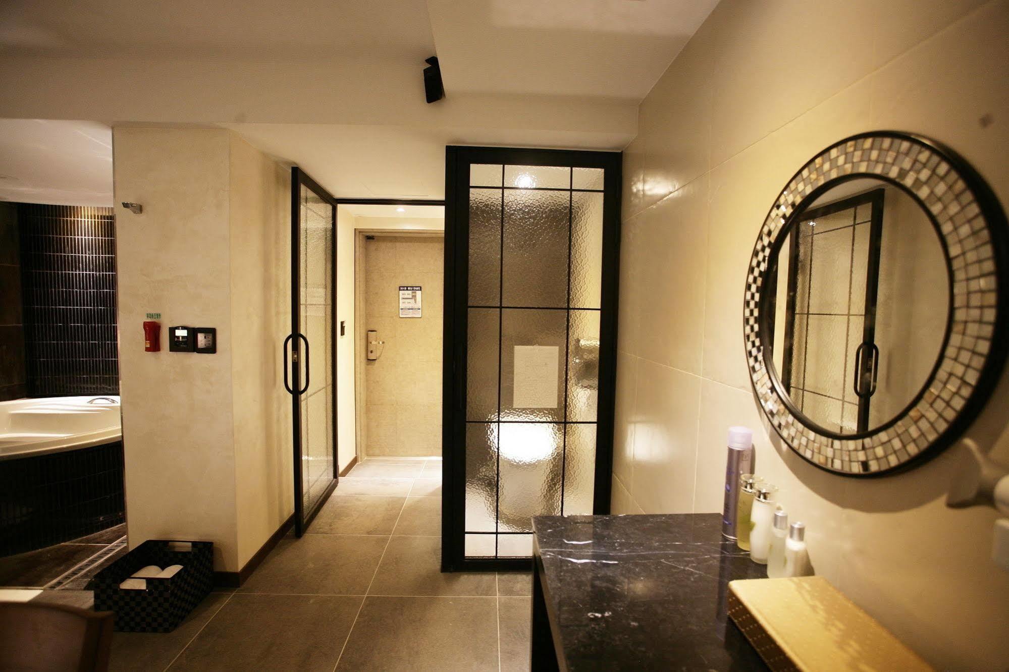 Hotel Voll Seul Esterno foto